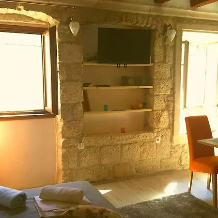 Apartament Nana Fata