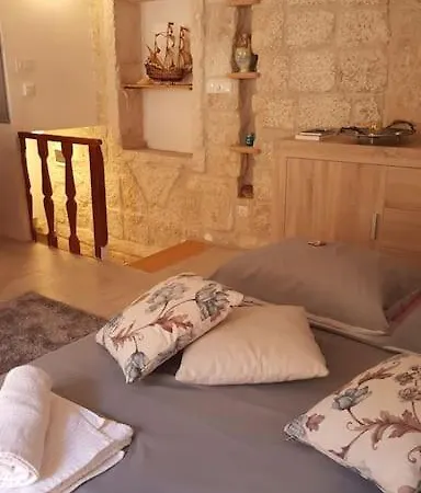 Nana Fata Apartment