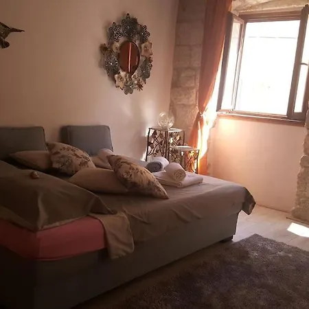 Nana Fata Apartment